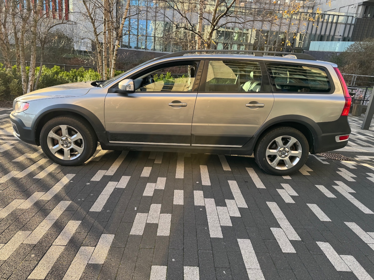 Used Volvo XC70 2009 for sale - 76898192: Photo 5