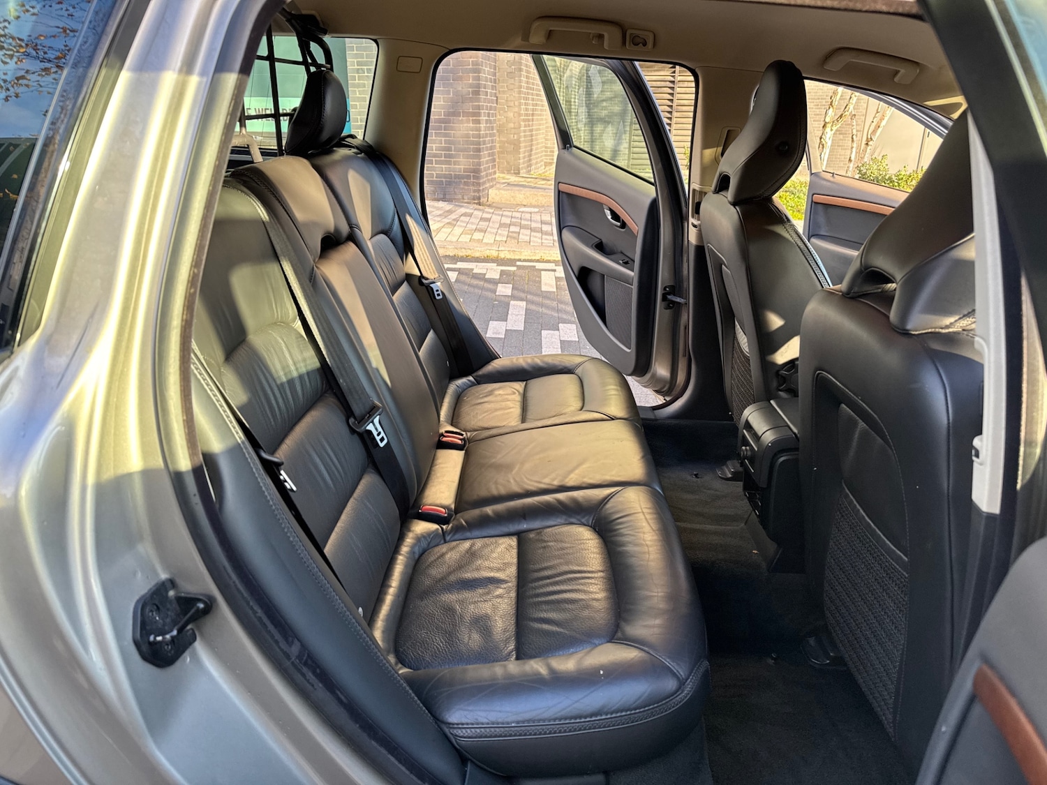 Used Volvo XC70 2009 for sale - 76898192: Photo 7