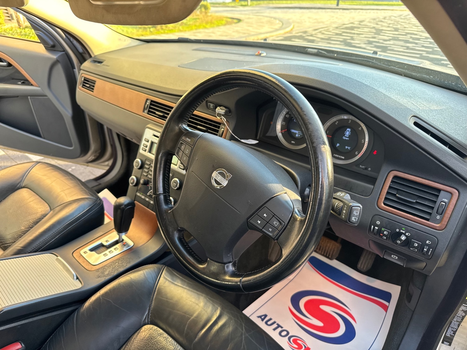 Used Volvo XC70 2009 for sale - 76898192: Photo 9