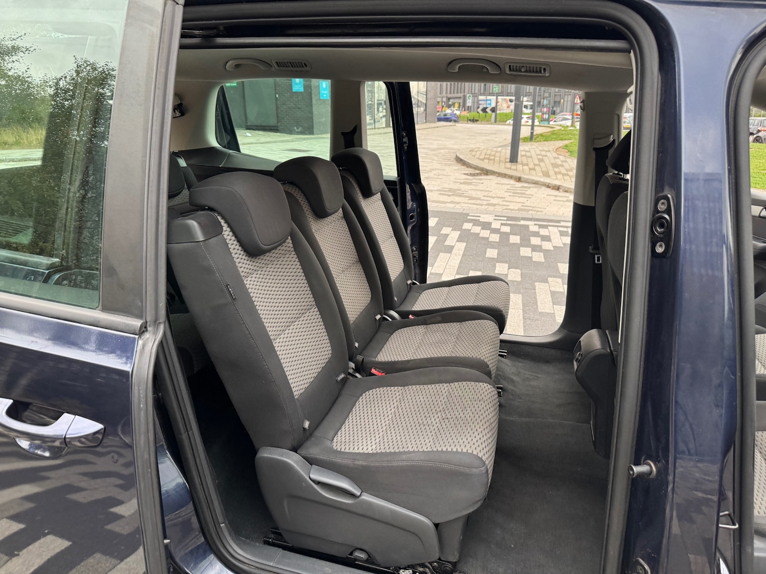 Used Volkswagen Sharan 2011 for sale - 76305835: Photo 7