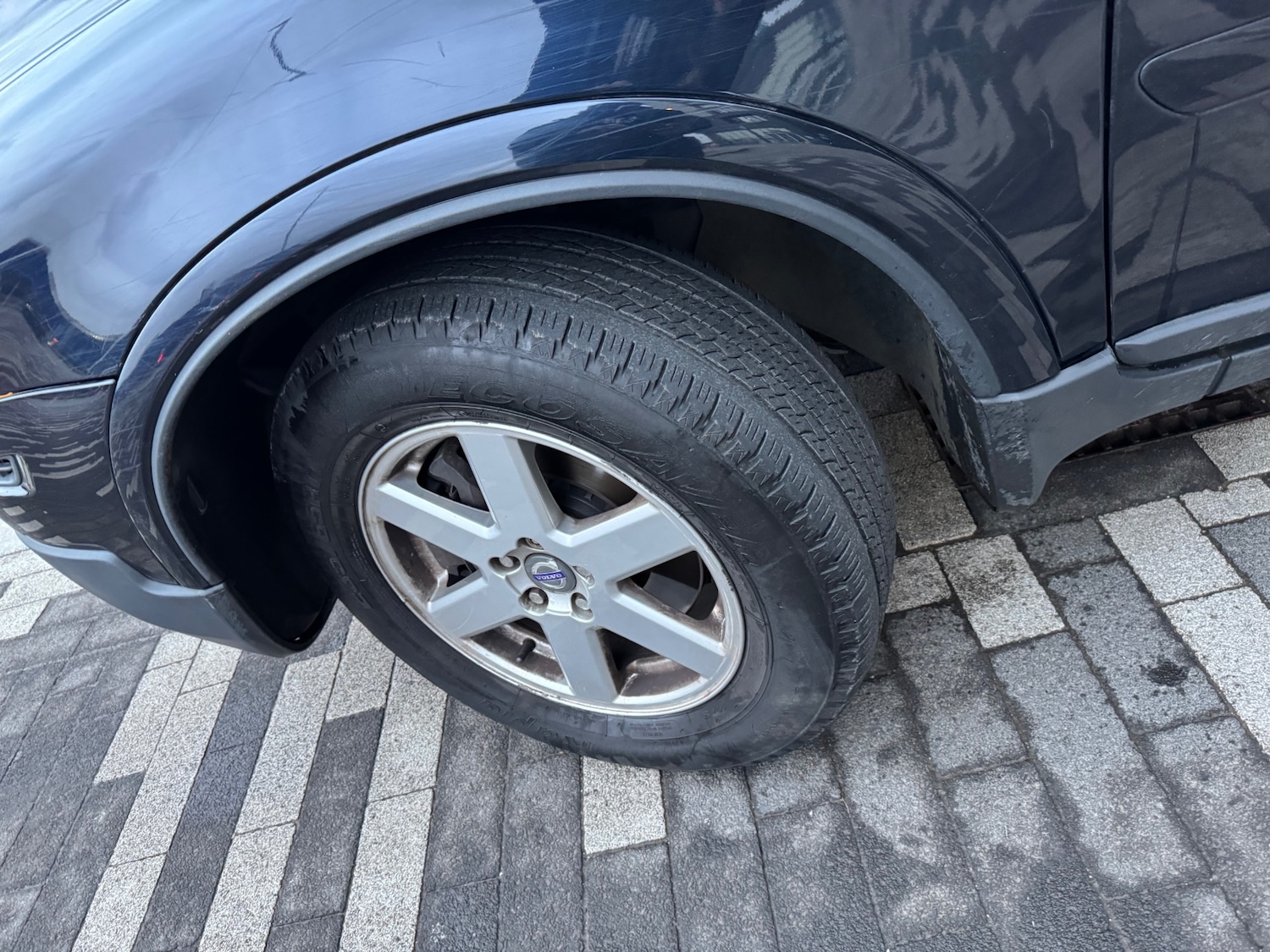 Used Volvo XC90 2010 for sale - 77610460: Photo 12