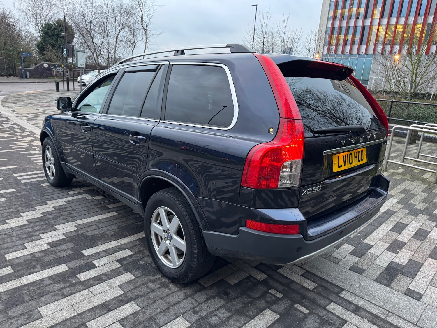 Used Volvo XC90 2010 for sale - 77610460: Photo 15