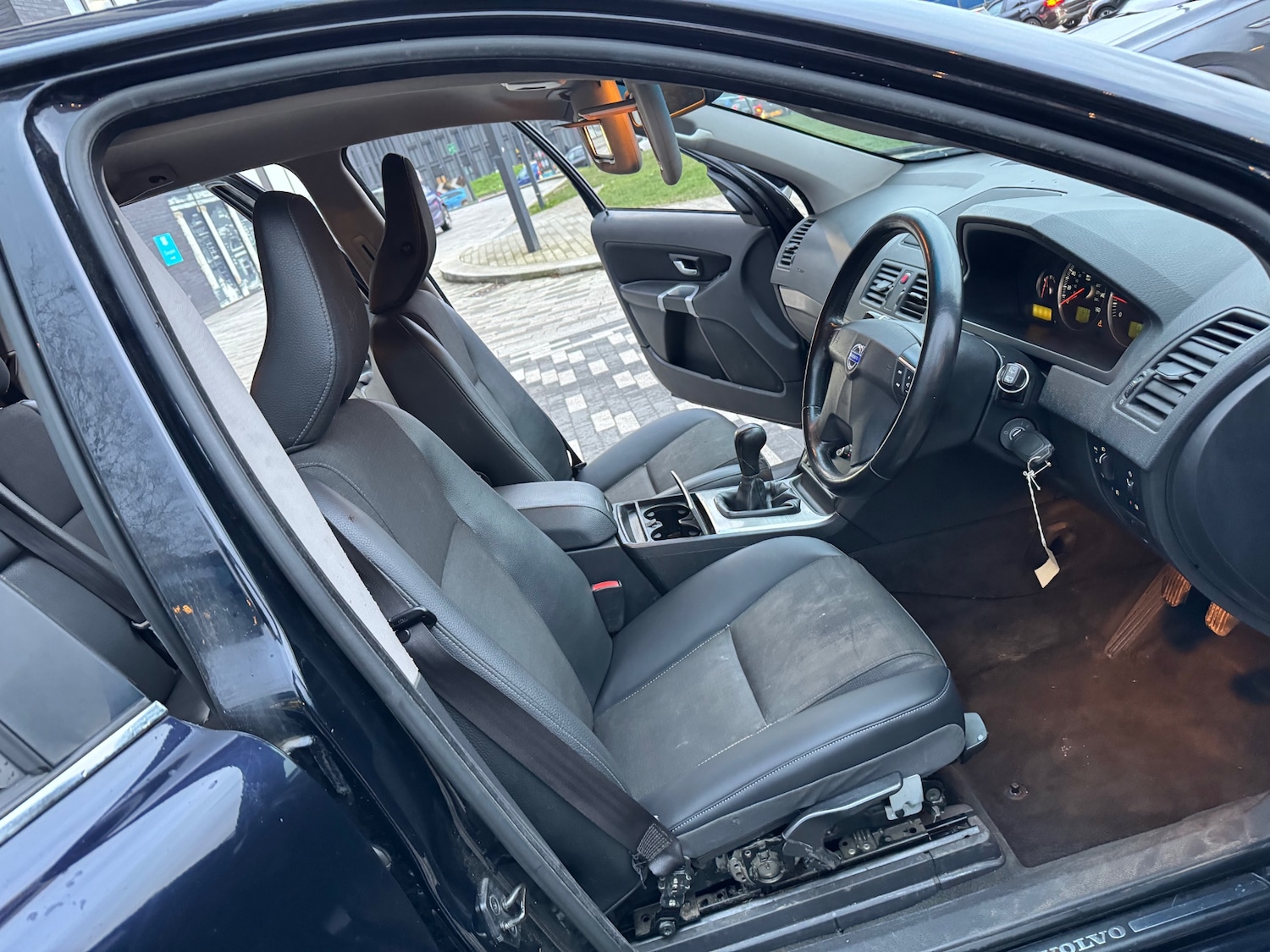 Used Volvo XC90 2010 for sale - 77610460: Photo 18