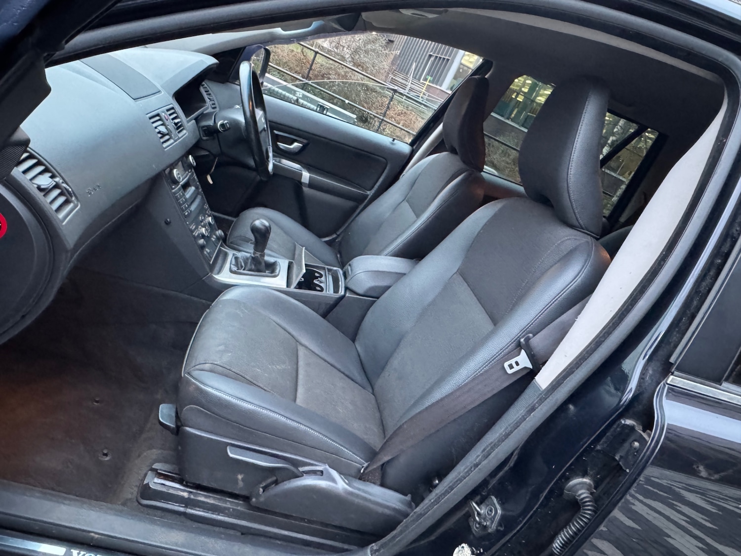 Used Volvo XC90 2010 for sale - 77610460: Photo 6