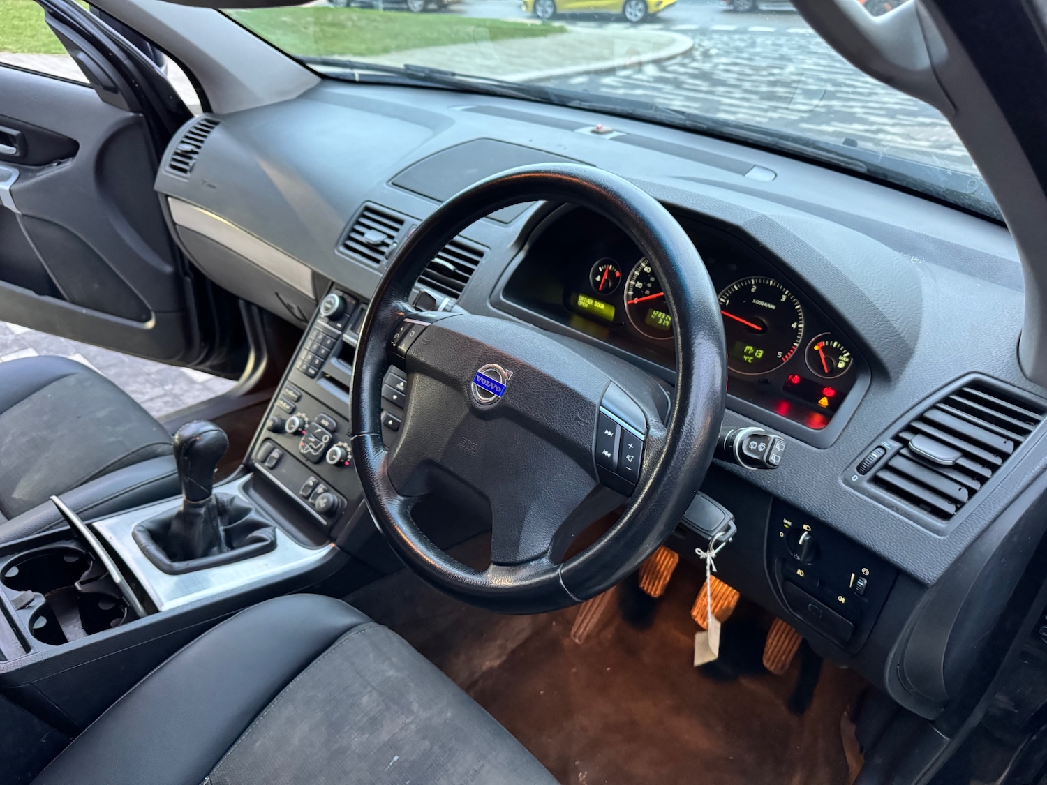 Used Volvo XC90 2010 for sale - 77610460: Photo 9