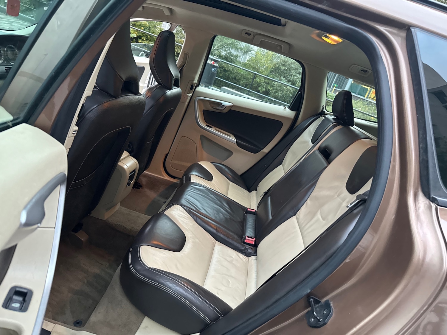 Used Volvo XC60 2009 for sale - 76198750: Photo 17