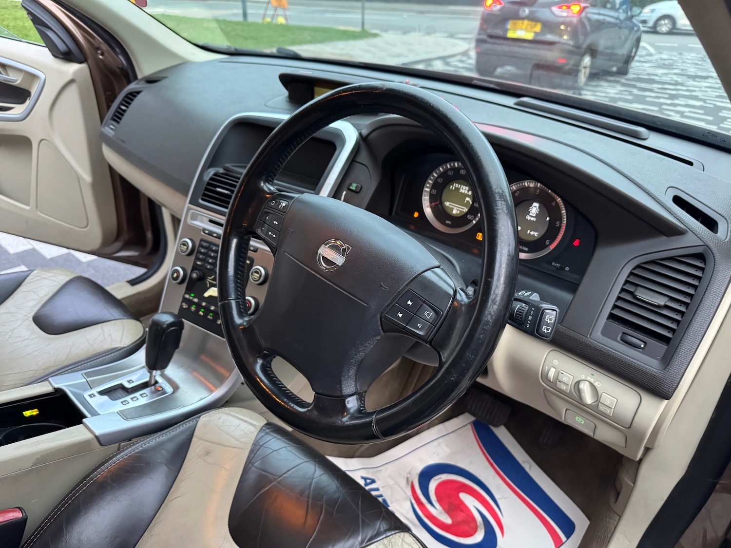 Used Volvo XC60 2009 for sale - 76198750: Photo 9