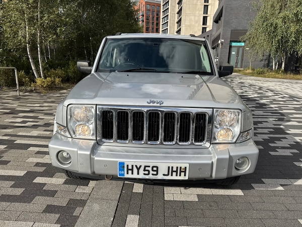 Used Jeep Commander 2009 for sale - 76174312: Photo 2