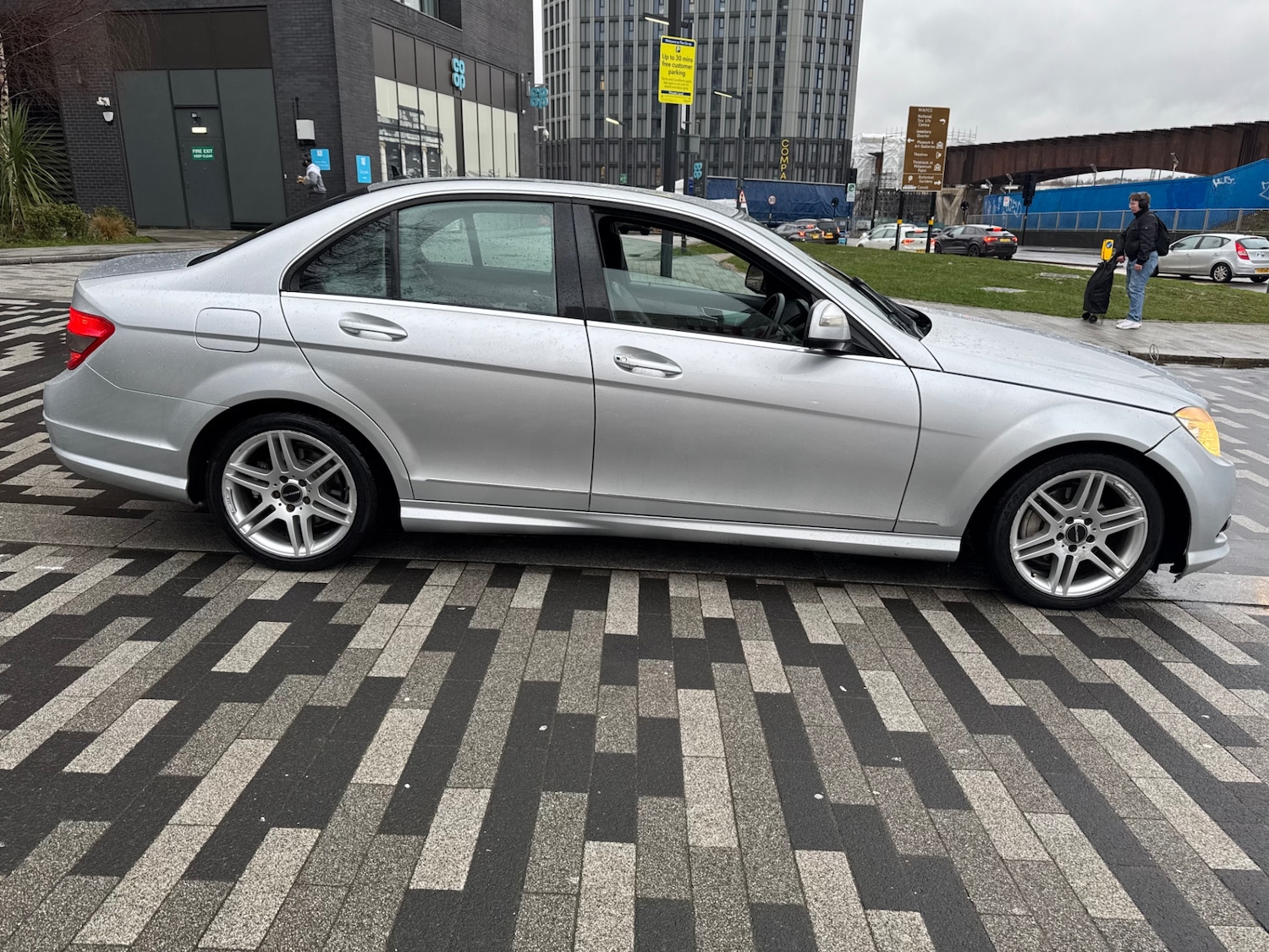 Used Mercedes-Benz C Class 2008 for sale - 77548684: Photo 3