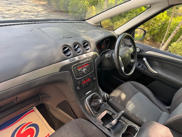 Used Ford Galaxy 2012 for sale - 75245990: Photo 16