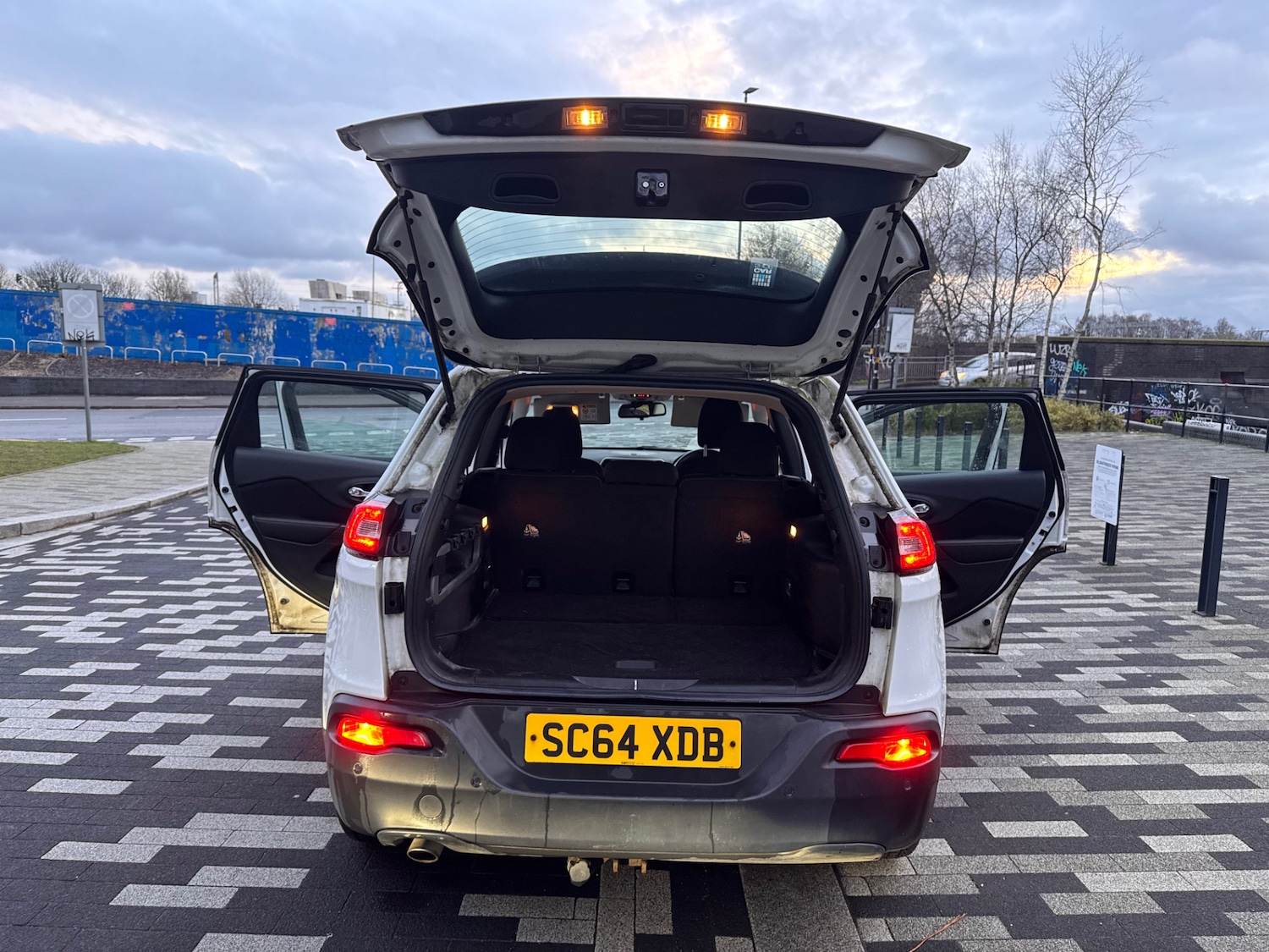 Used Jeep Cherokee 2015 for sale - 77189576: Photo 10