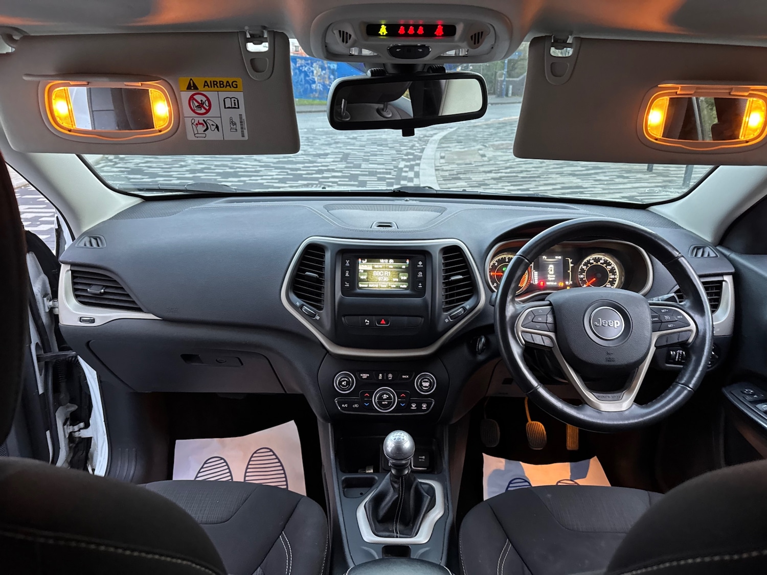 Used Jeep Cherokee 2015 for sale - 77189576: Photo 8