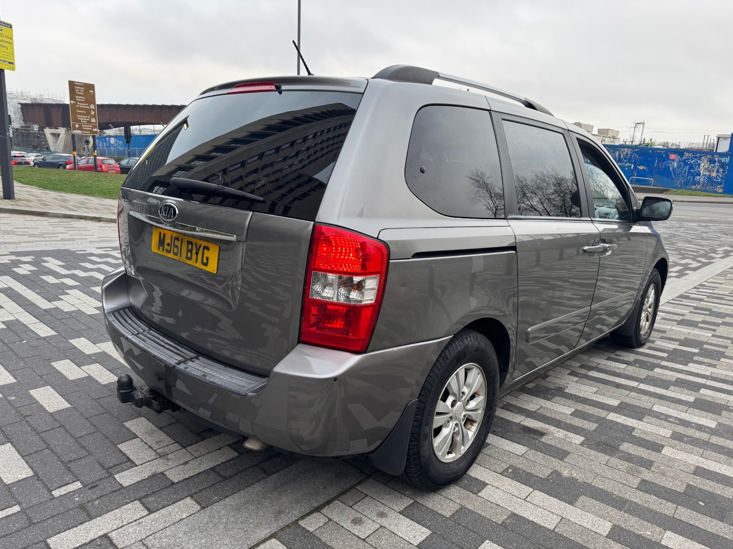 Used Kia Sedona 2011 for sale - 77807492: Photo 14