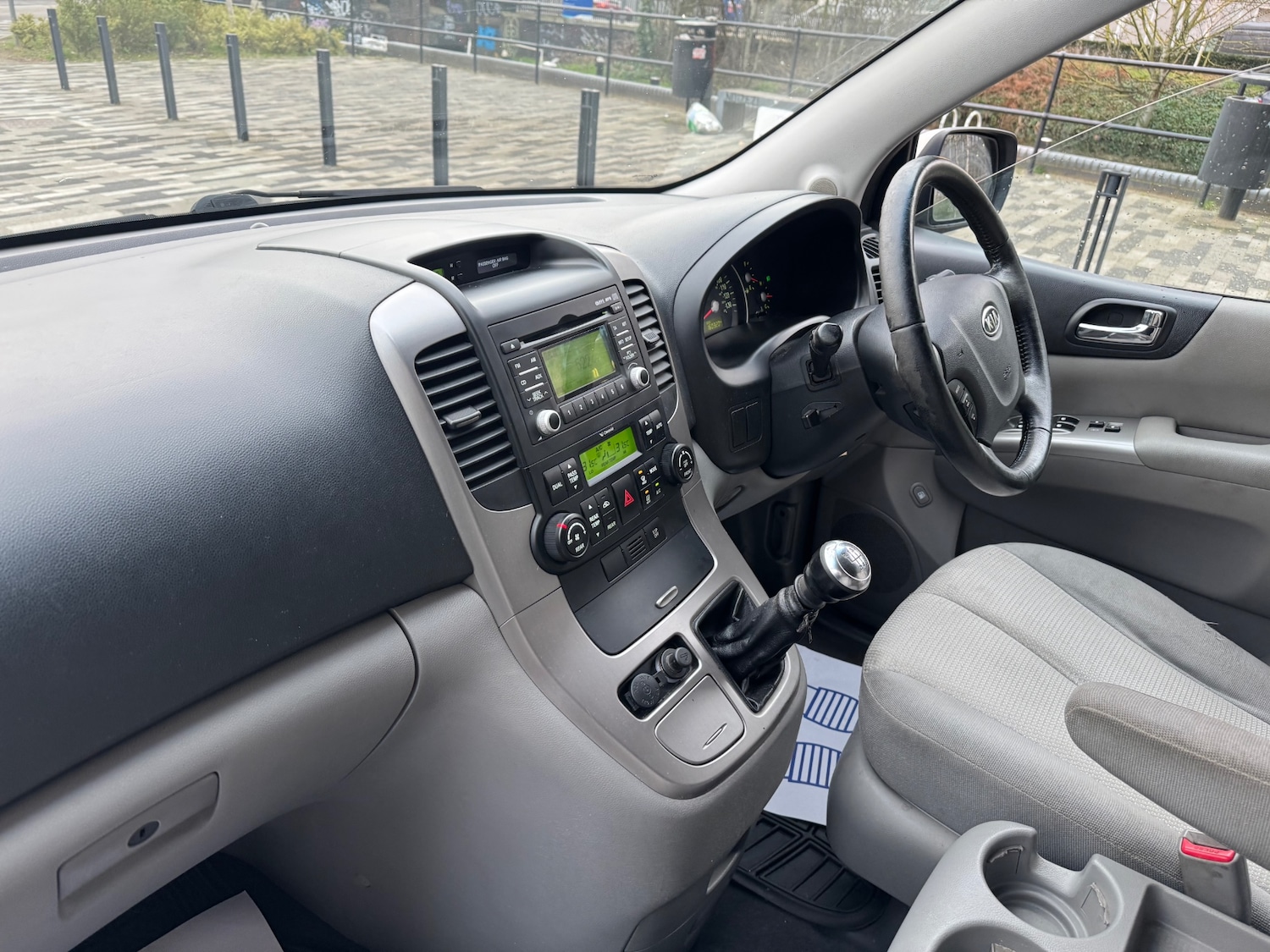 Used Kia Sedona 2011 for sale - 77807492: Photo 16