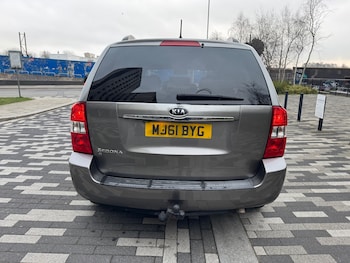 Used Kia Sedona 2011 for sale - 77807492: Photo