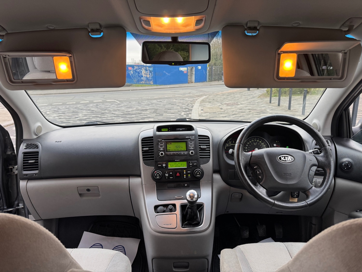 Used Kia Sedona 2011 for sale - 77807492: Photo 8