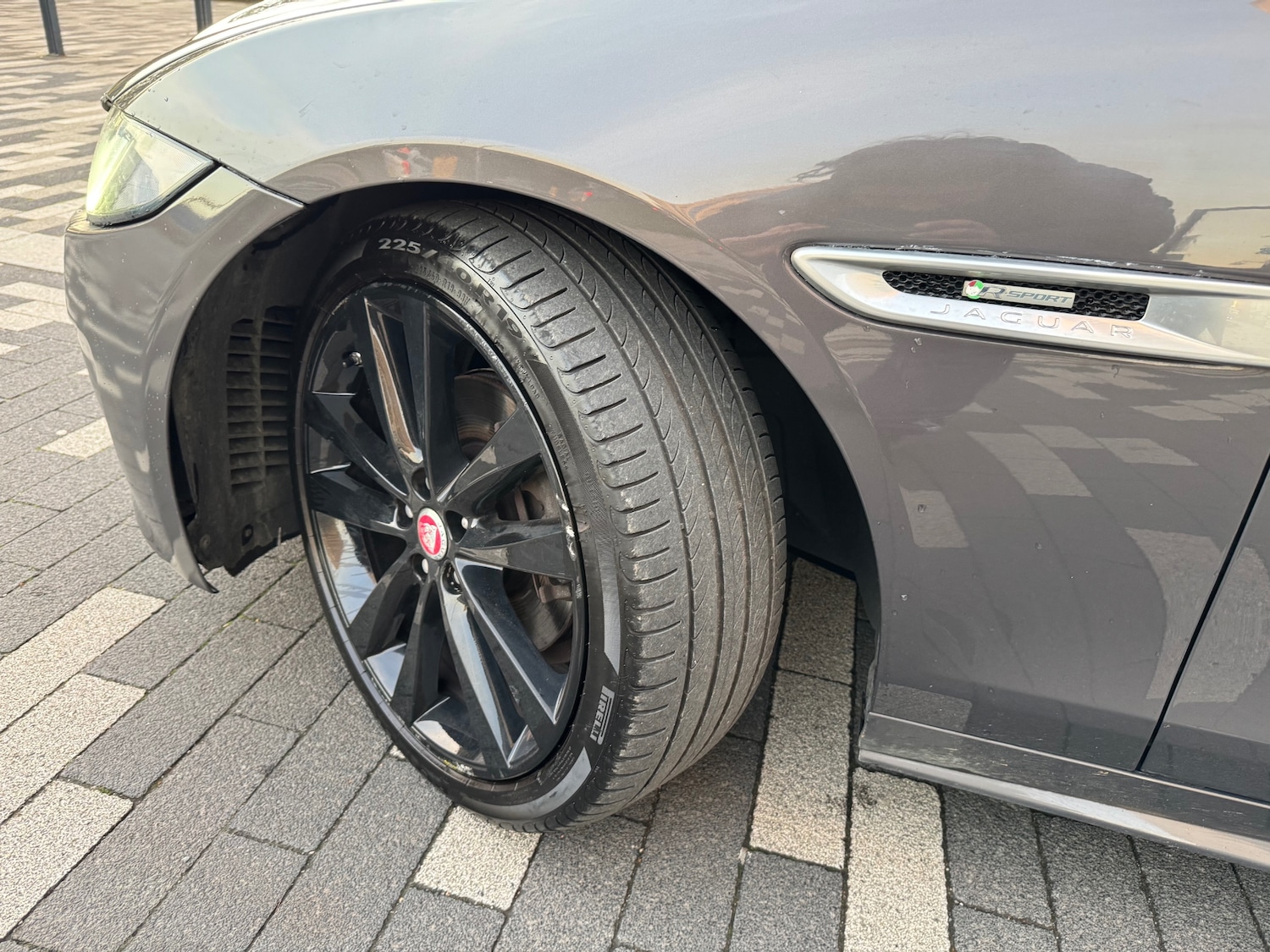 Used Jaguar XE 2016 for sale - 76407752: Photo 12