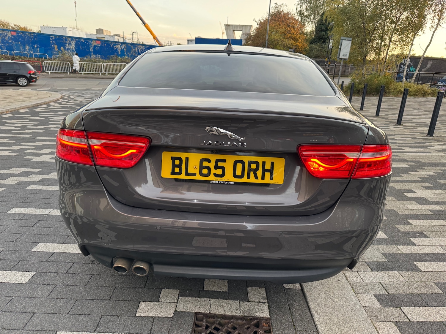 Used Jaguar XE 2016 for sale - 76407752: Photo 4