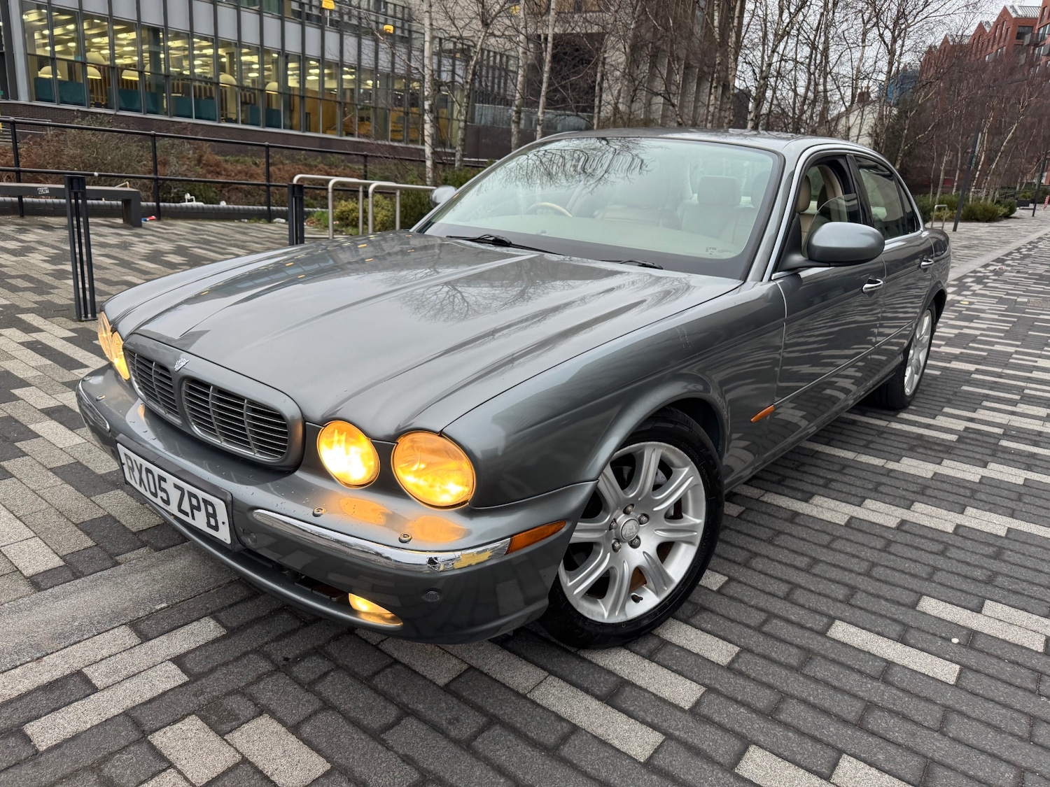 Used Jaguar XJ 2005 for sale - 77066301: Photo 13