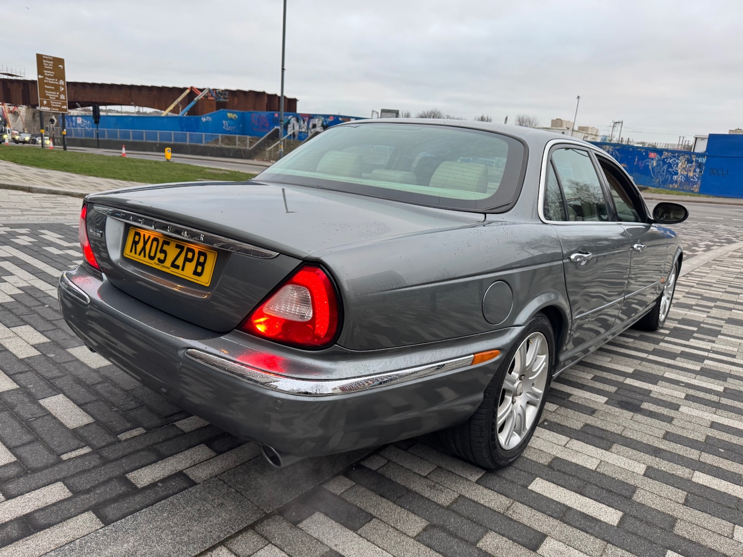 Used Jaguar XJ 2005 for sale - 77066301: Photo 14