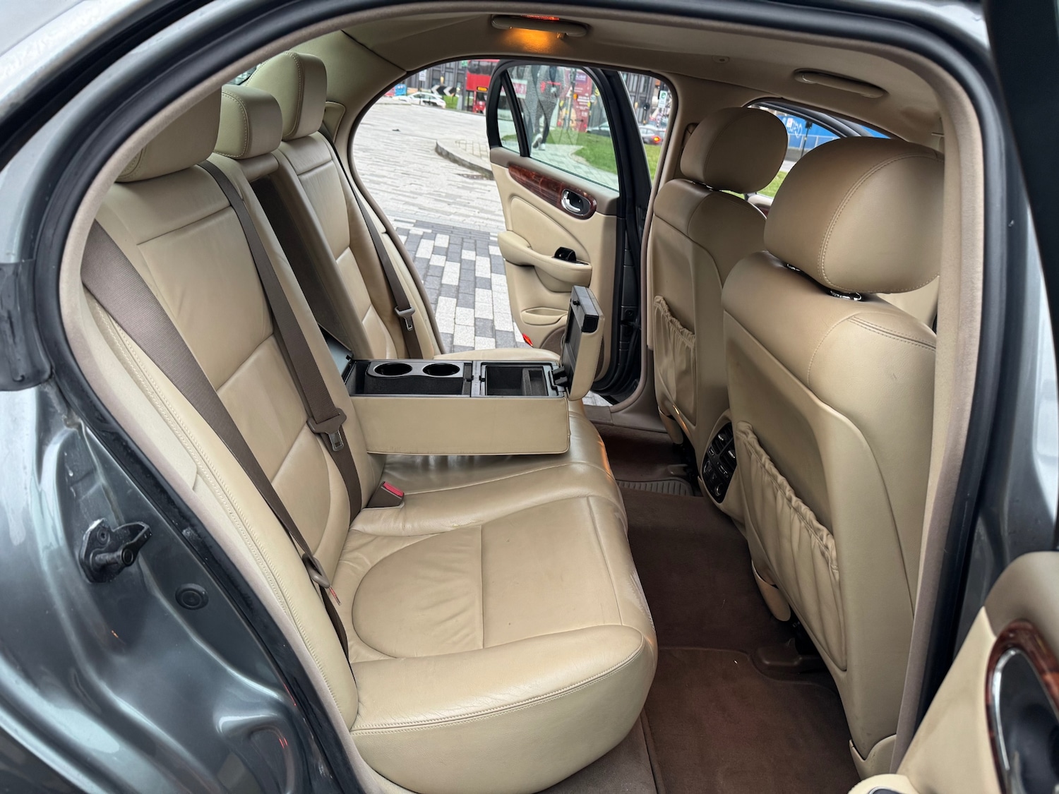 Used Jaguar XJ 2005 for sale - 77066301: Photo 7