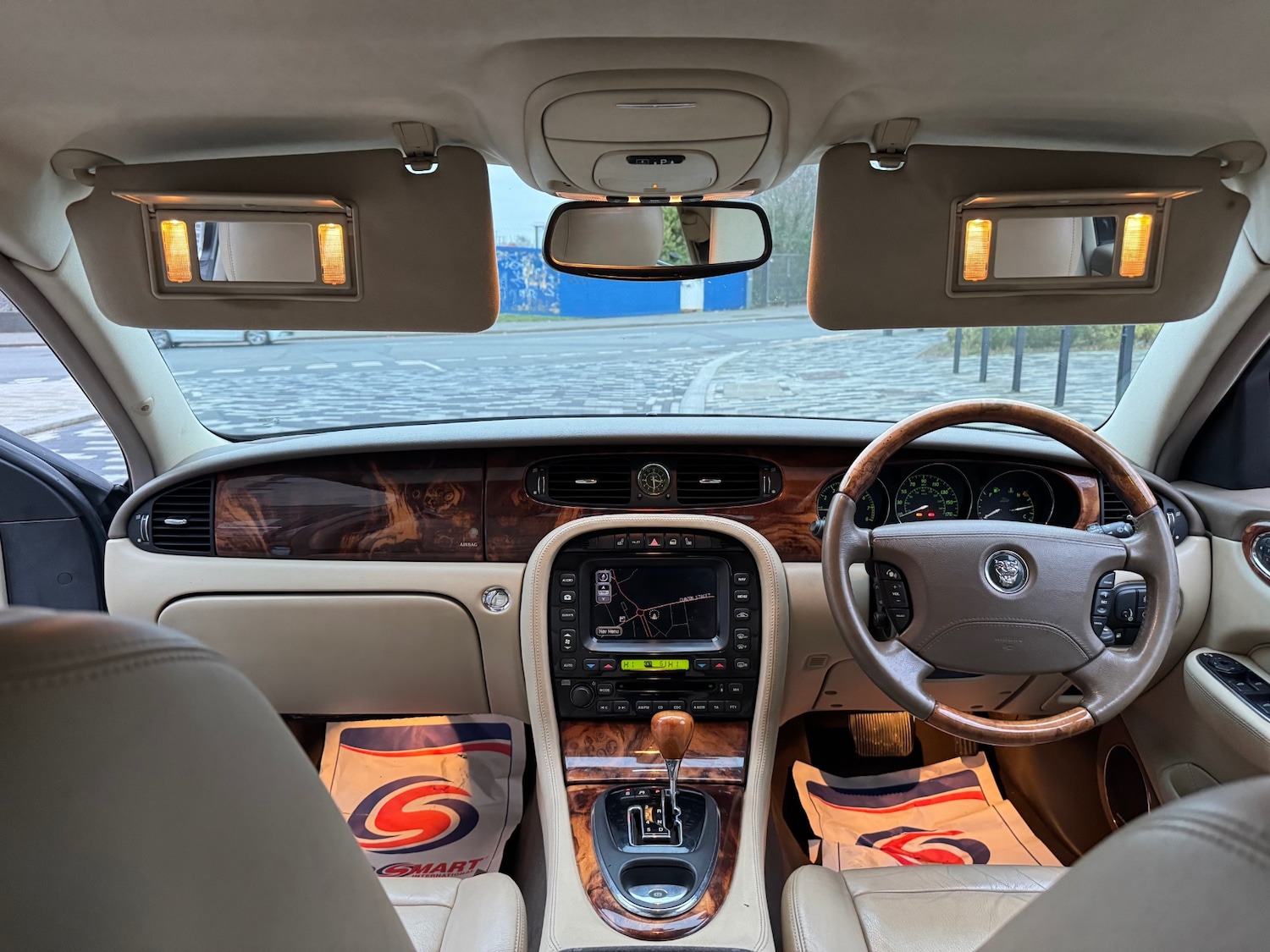 Used Jaguar XJ 2005 for sale - 77066301: Photo 8