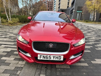 Used Jaguar XE 2015 for sale - 76726182: Photo