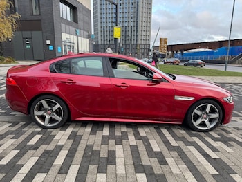 Used Jaguar XE 2015 for sale - 76726182: Photo
