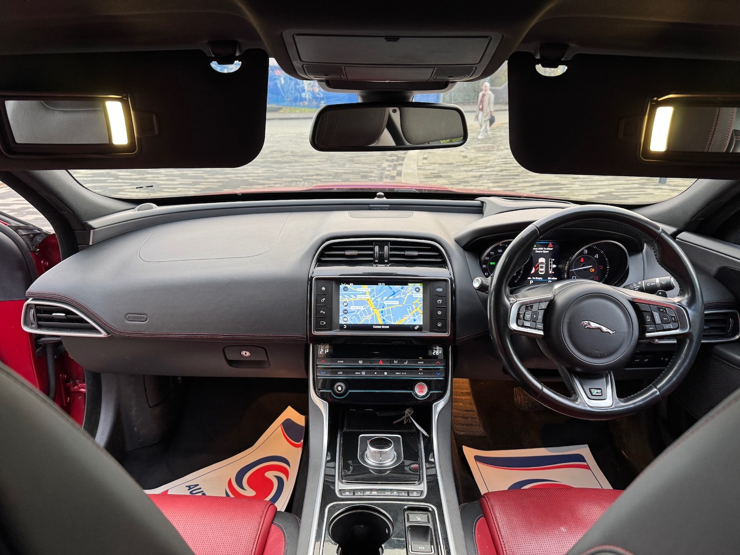 Used Jaguar XE 2015 for sale - 76726182: Photo 8