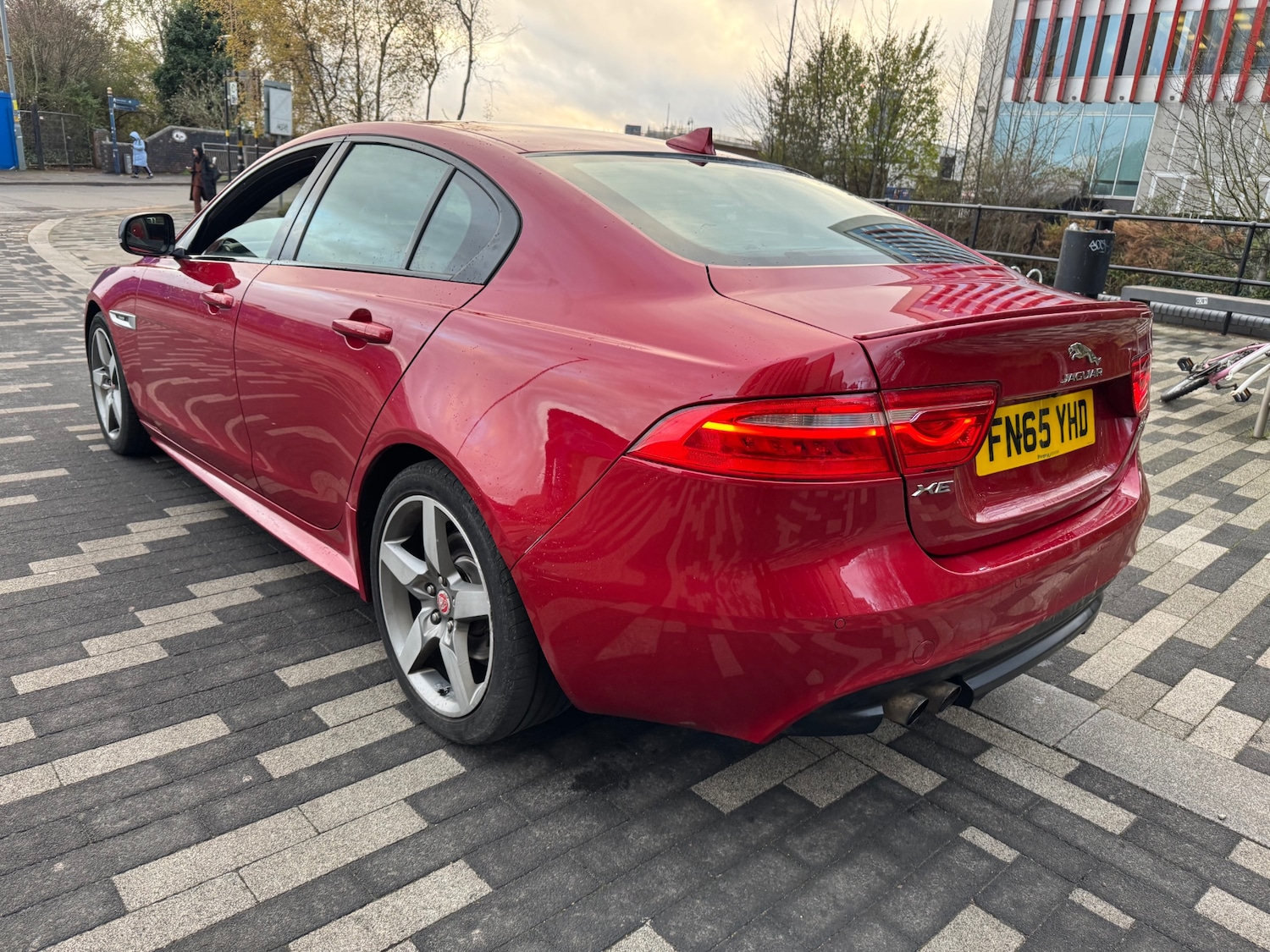 Used Jaguar XE 2015 for sale - 76882858: Photo 15