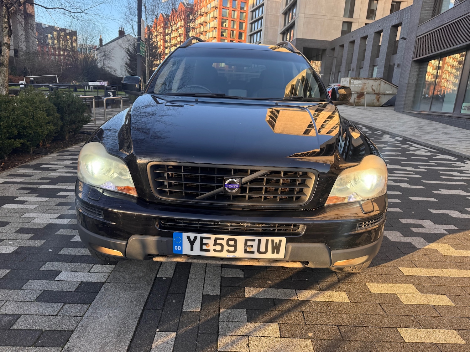 Used Volvo XC90 2009 for sale - 77216373: Photo 2