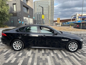 Used Jaguar XF 2018 for sale - 79531943: Photo