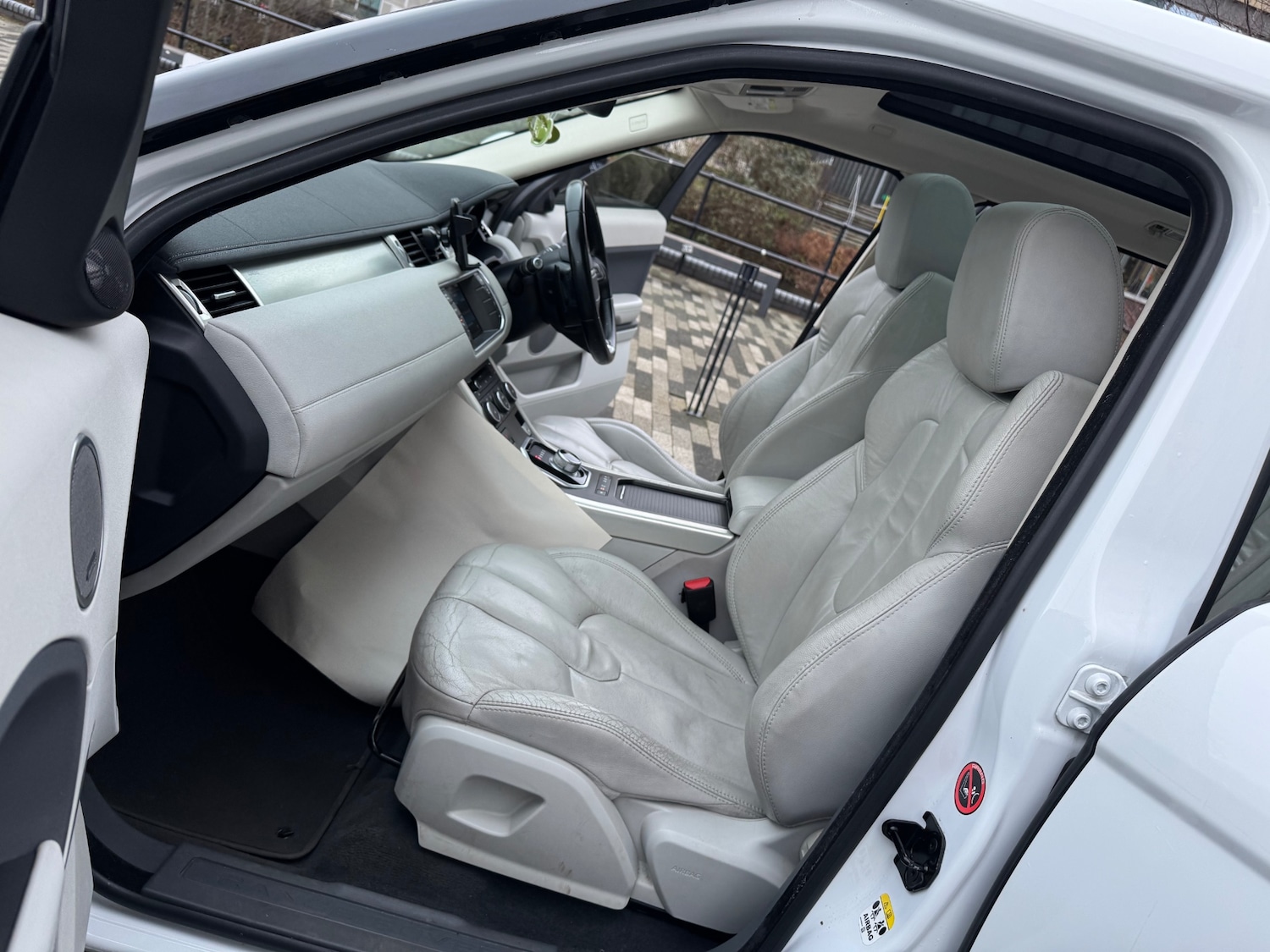 Used Land Rover Range Rover Evoque 2012 for sale - 76974786: Photo 6