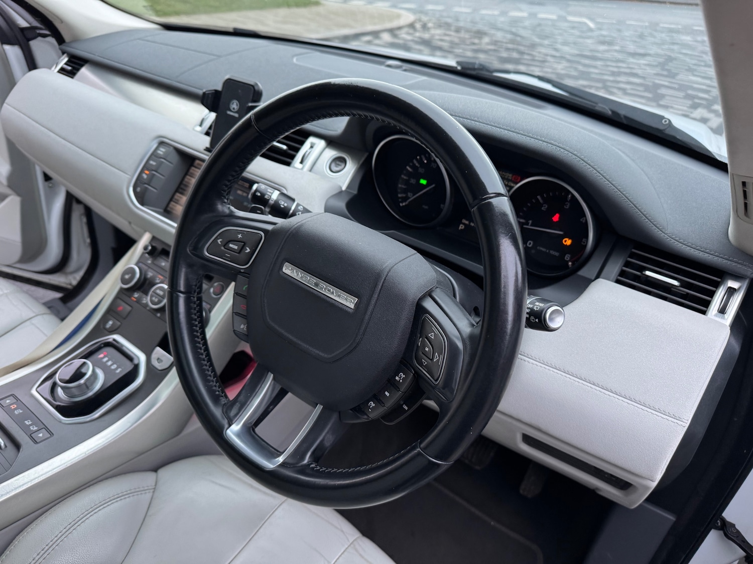 Used Land Rover Range Rover Evoque 2012 for sale - 76974786: Photo 9