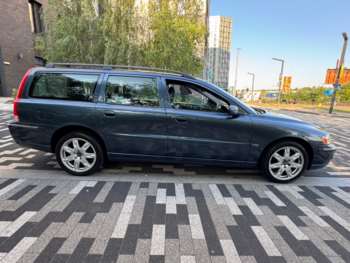 Used Volvo V70 2005 for sale - 75015099: Photo