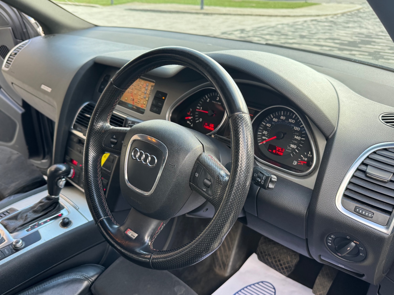 Used Audi Q7 2008 for sale - 77837351: Photo 9