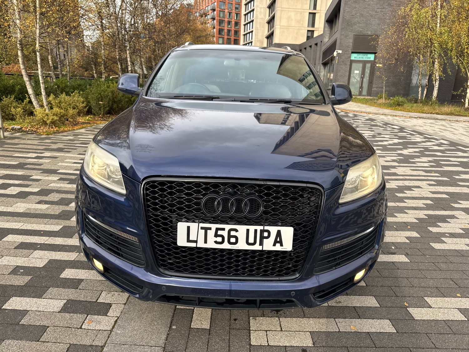 Used Audi Q7 2006 for sale - 76627277: Photo 2