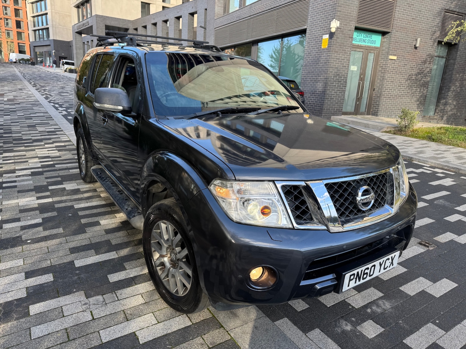 Used Nissan Pathfinder 2010 for sale - 76397254: Photo 1