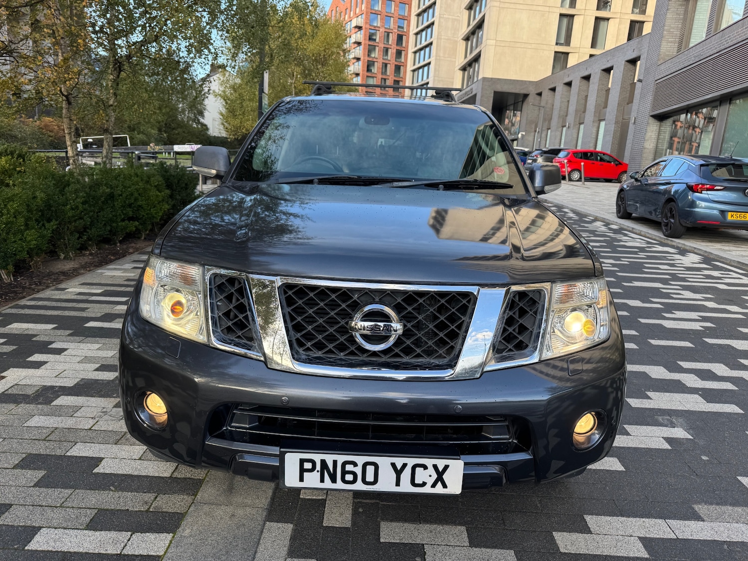 Used Nissan Pathfinder 2010 for sale - 76397254: Photo 2