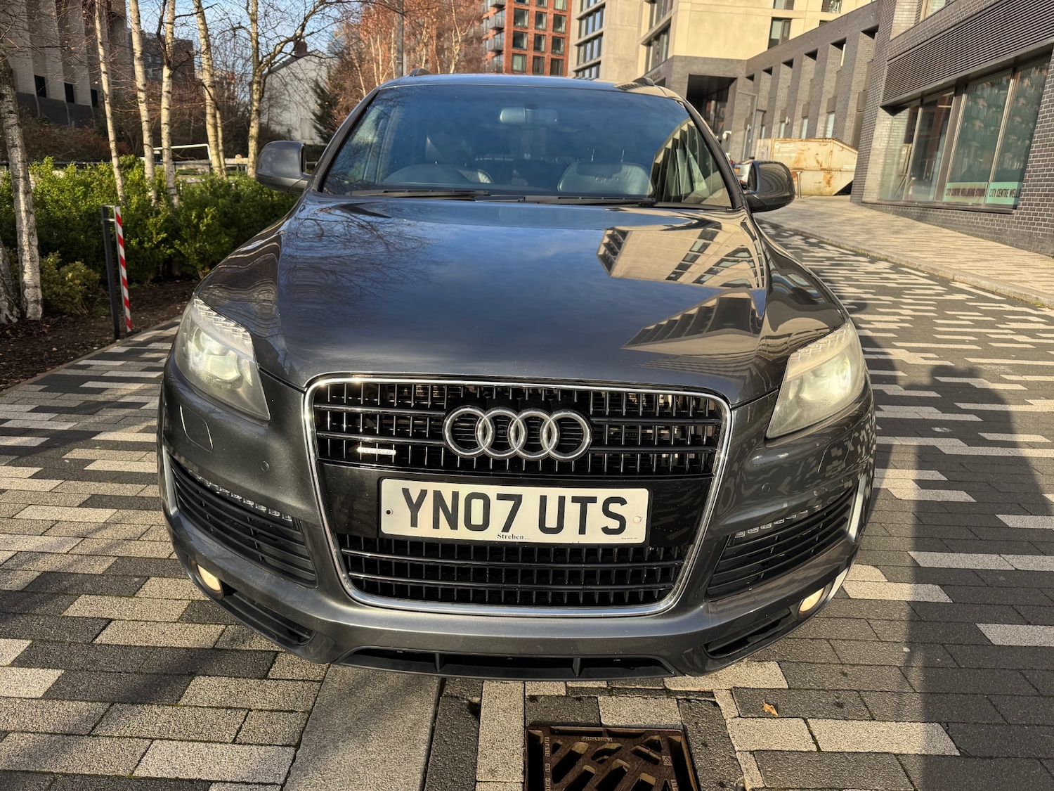 Used Audi Q7 2007 for sale - 76963697: Photo 2