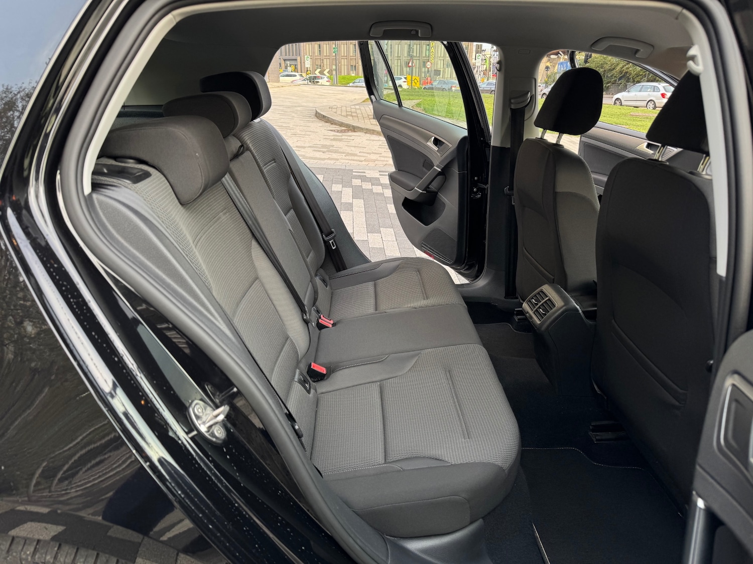 Used Volkswagen Golf 2018 for sale - 76407689: Photo 7