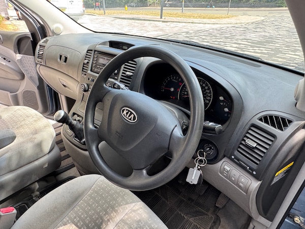 Used Kia Sedona 2007 for sale - 75151994: Photo 9