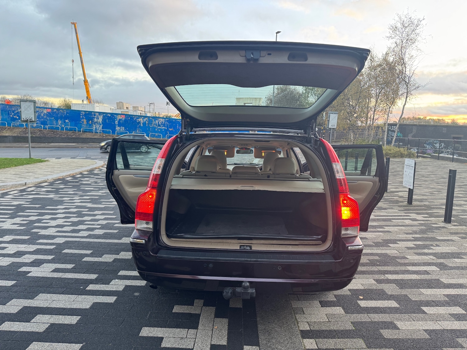 Used Volvo V70 2005 for sale - 76618937: Photo 10