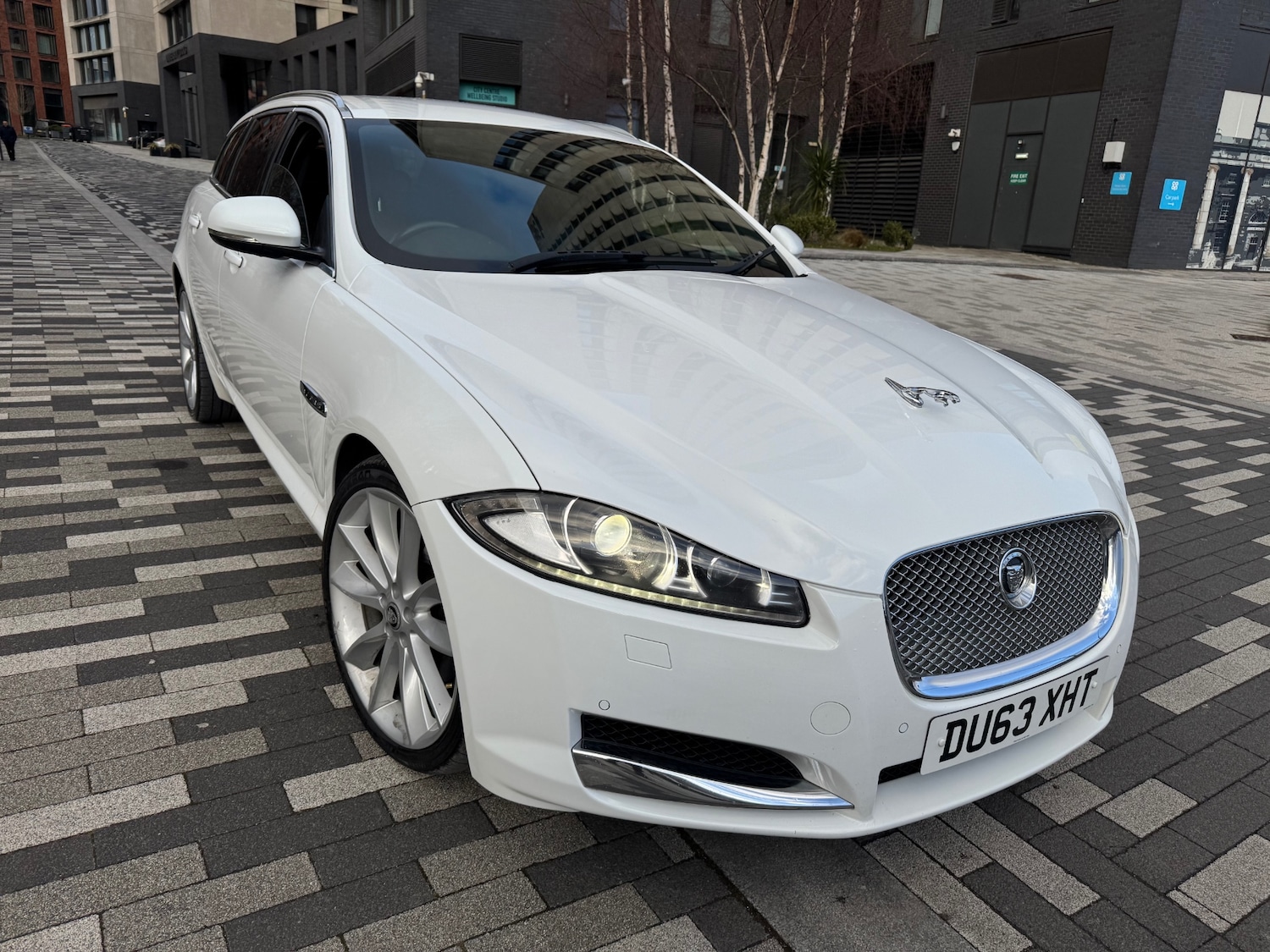 Used Jaguar XF 2013 for sale - 77129870: Photo 1