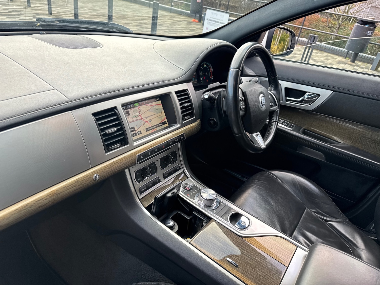 Used Jaguar XF 2013 for sale - 77129870: Photo 16