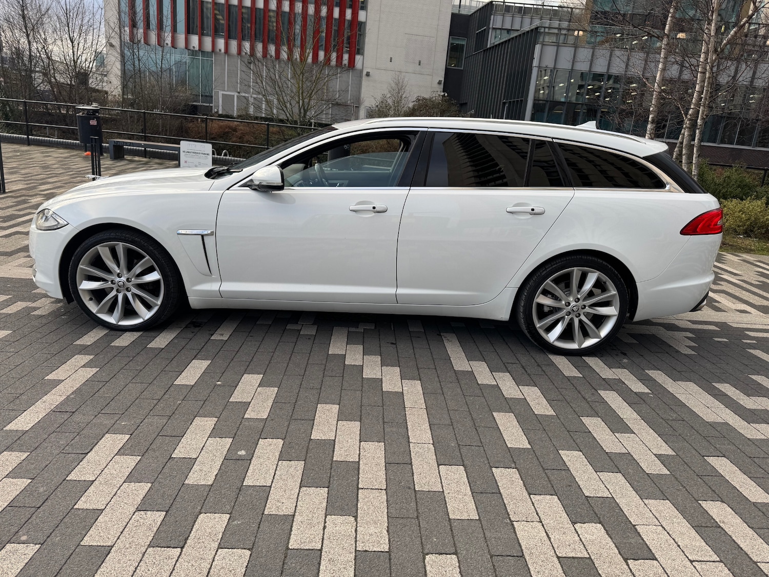 Used Jaguar XF 2013 for sale - 77129870: Photo 5