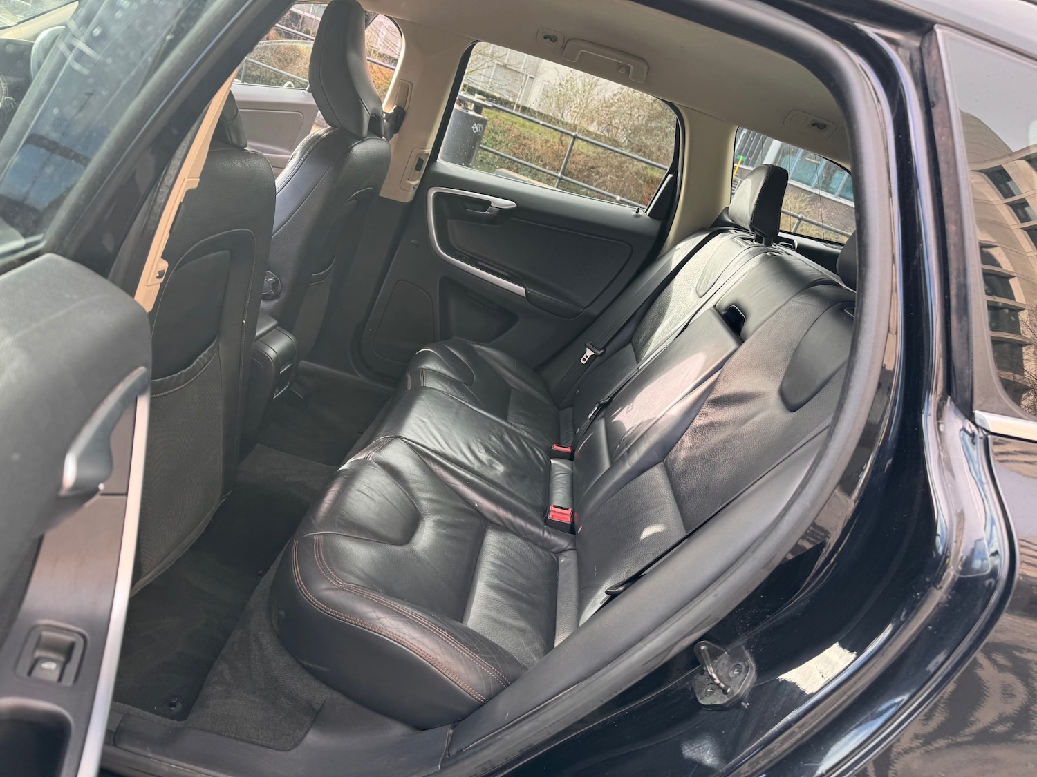 Used Volvo XC60 2010 for sale - 77522439: Photo 17