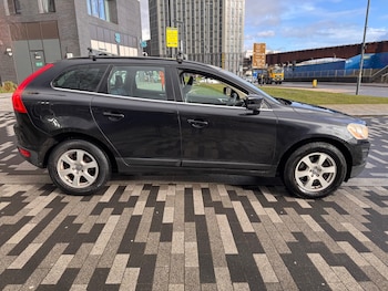 Used Volvo XC60 2010 for sale - 77522439: Photo