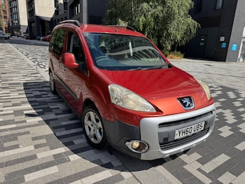 Used Peugeot Partner Tepee 2010 for sale - 79387280: Photo