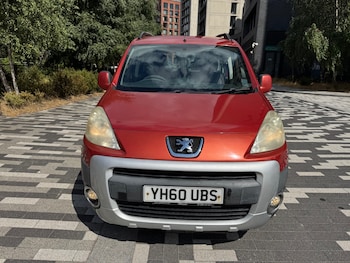 Used Peugeot Partner Tepee 2010 for sale - 79387280: Photo